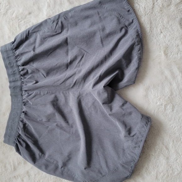 MyProtein Double layered Workout Shorts - Picture 2 of 3